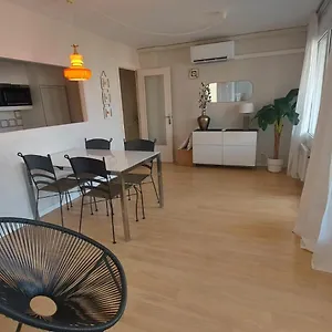  Apartamento 1ª Linea Reformado Y Frente Al Puerto Deportivo Firmamos Contrato Si El Cliente Lo Solicita Aunque Es Necesario Hacer La Reserva Poder Comunicarse España